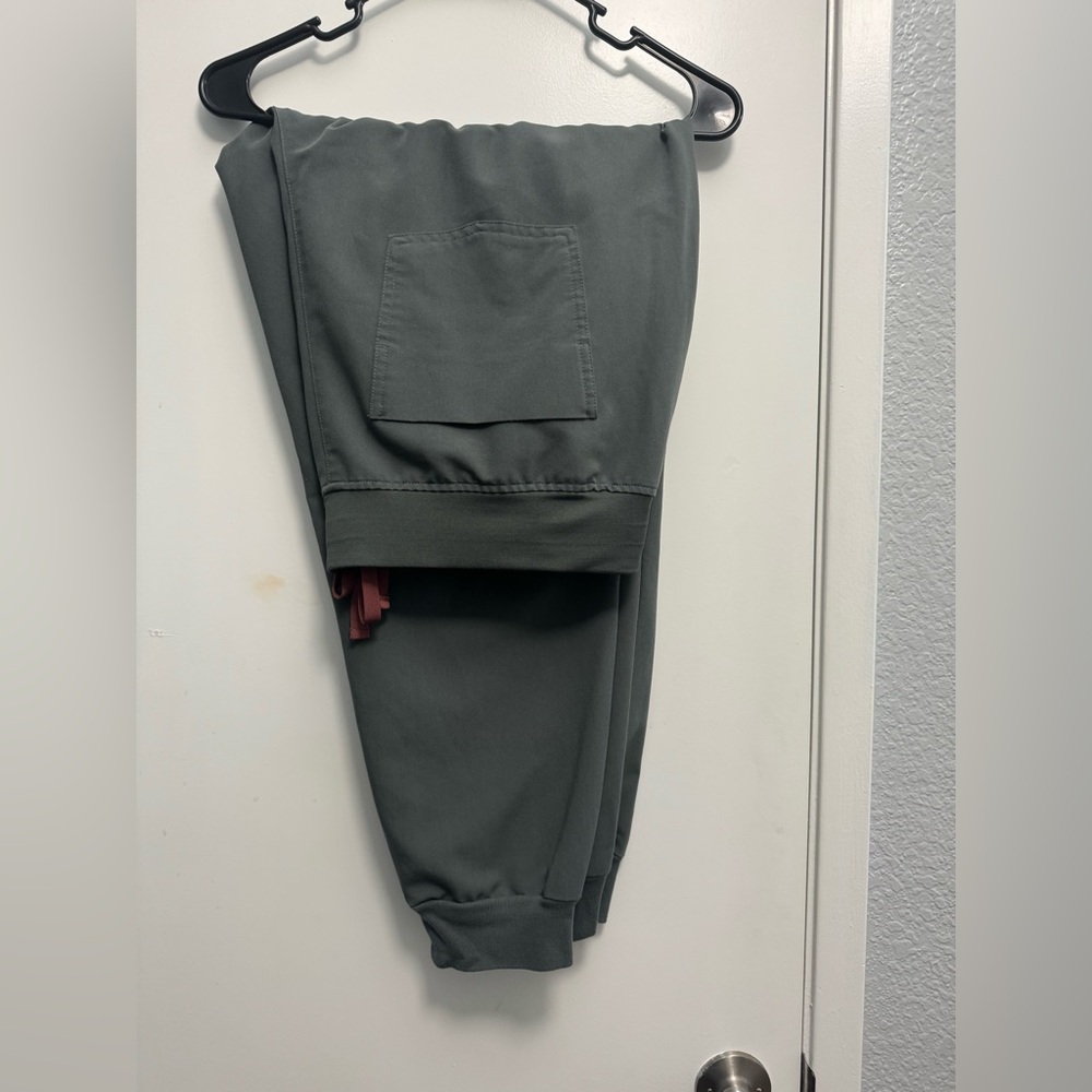 Figs Women’s Bonsai Zamora High Waisted 2.0 Petite